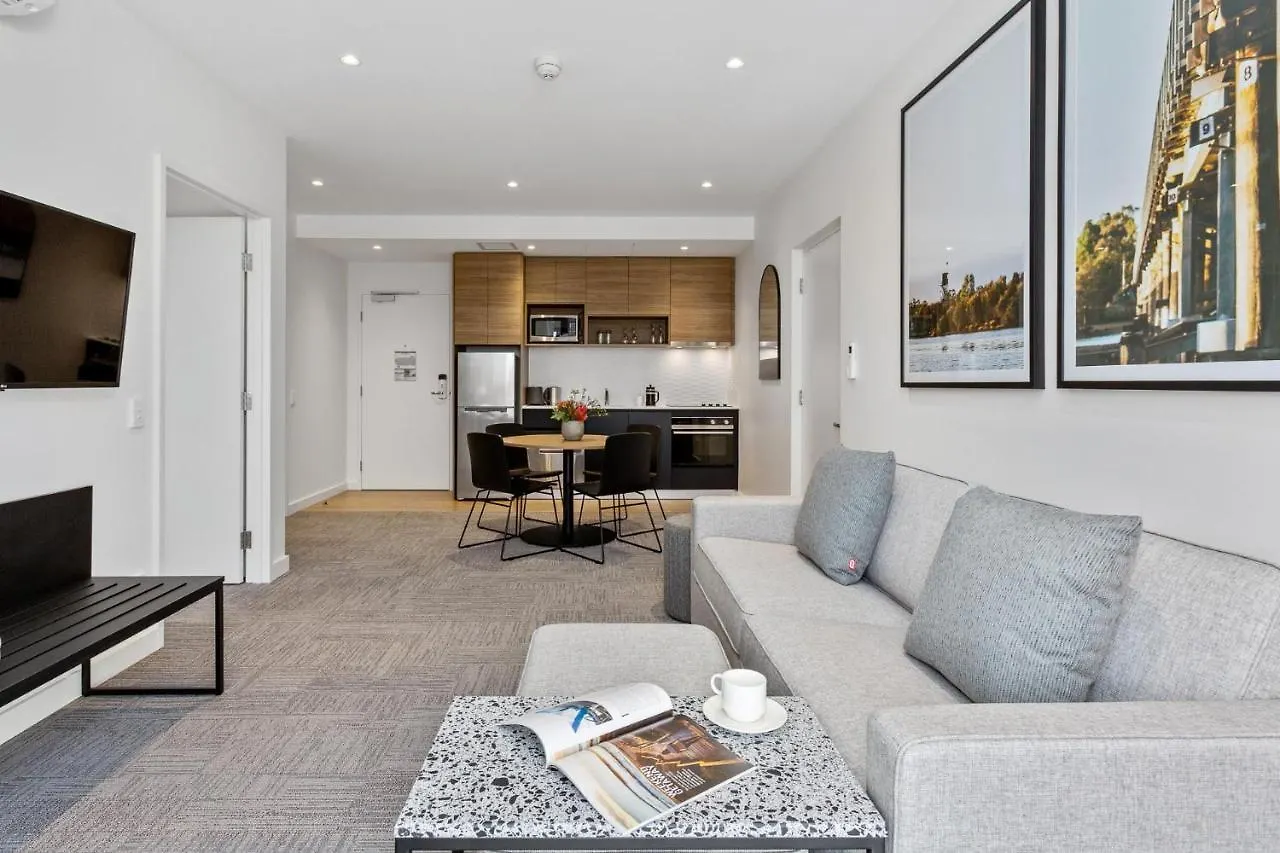 Quest Perth Ascot Aparthotel 4*,