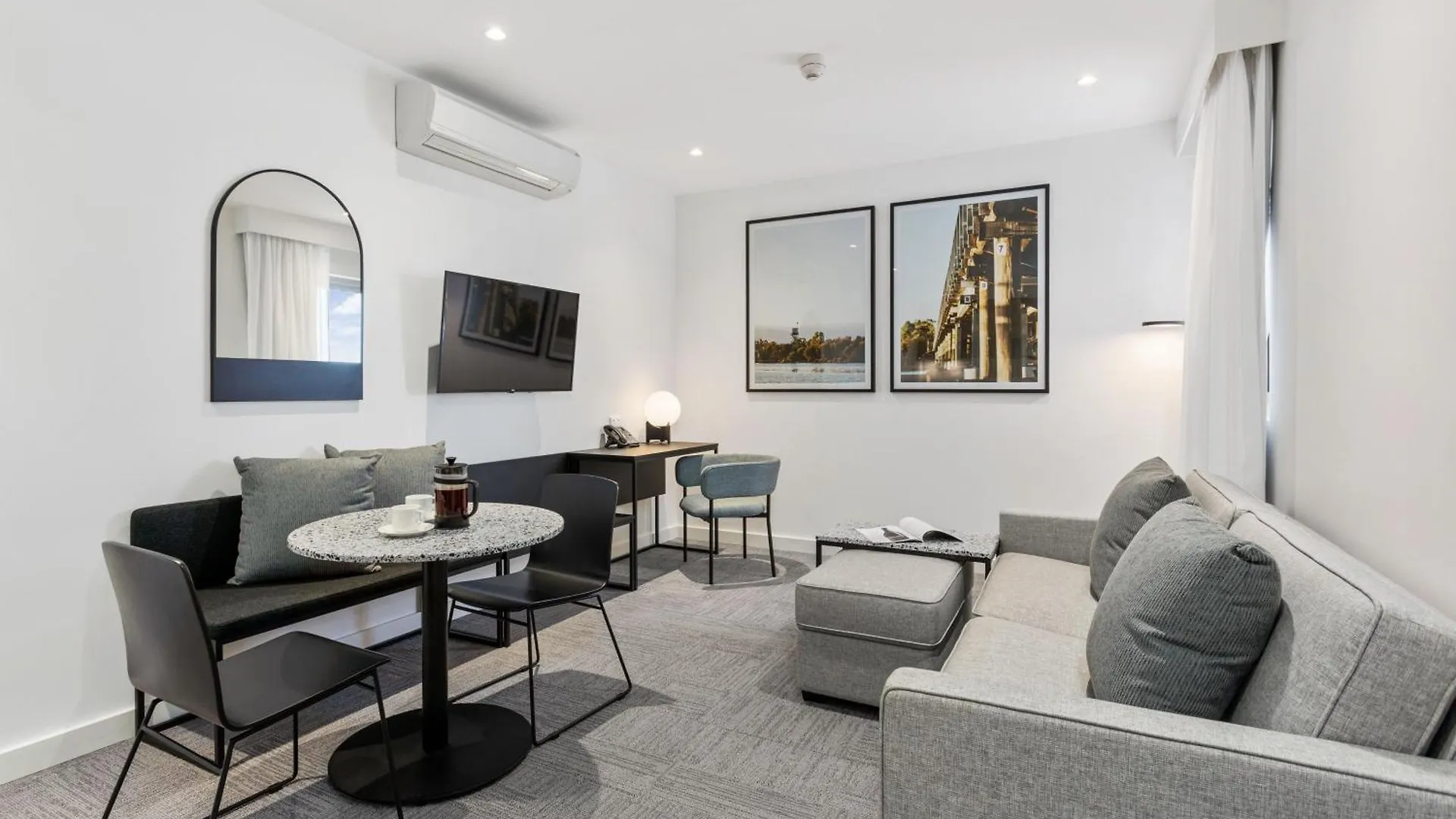 Quest Perth Ascot Aparthotel